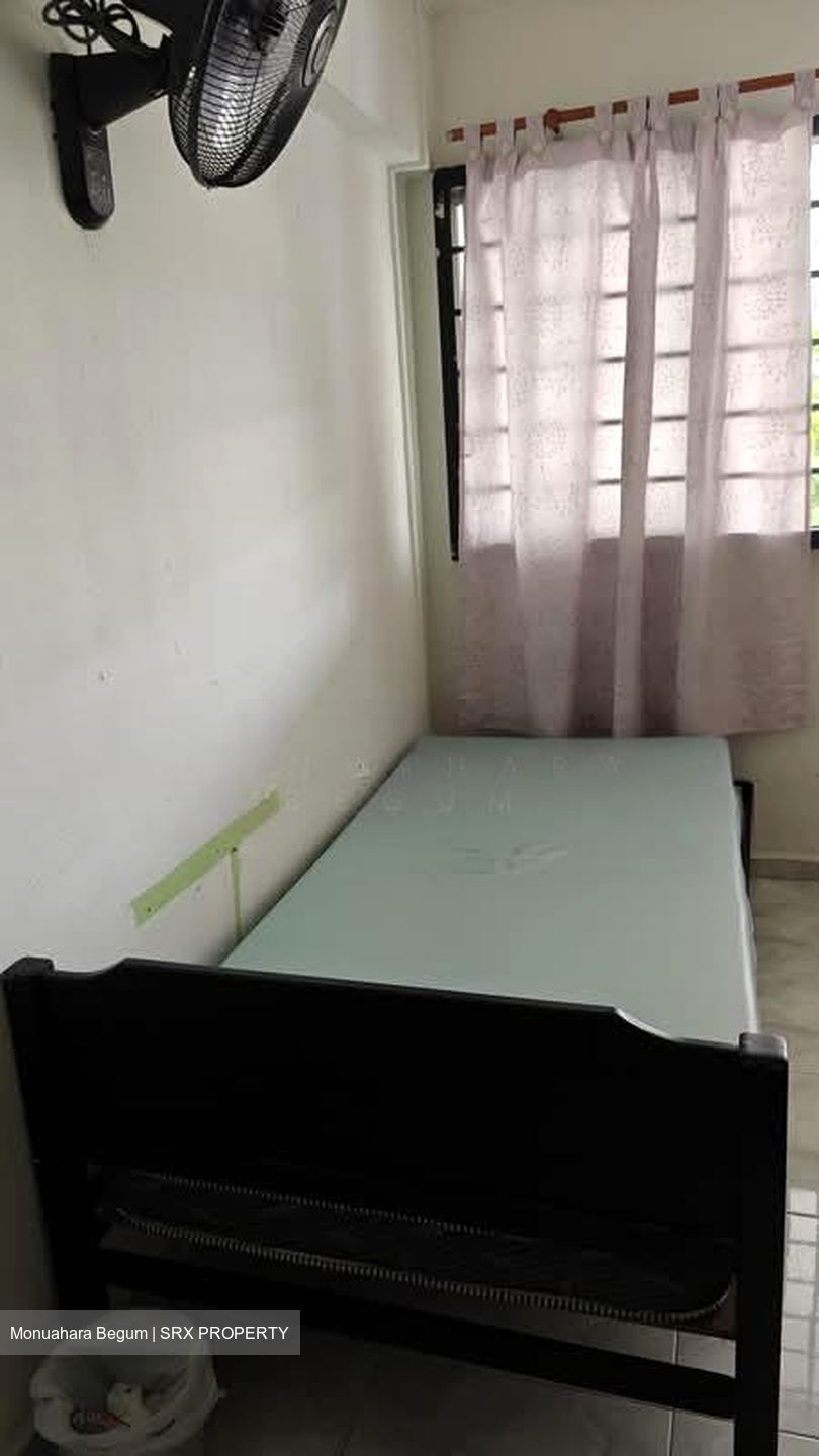 Blk 329 Jurong East Avenue 1 (Jurong East), HDB 4 Rooms #588044621